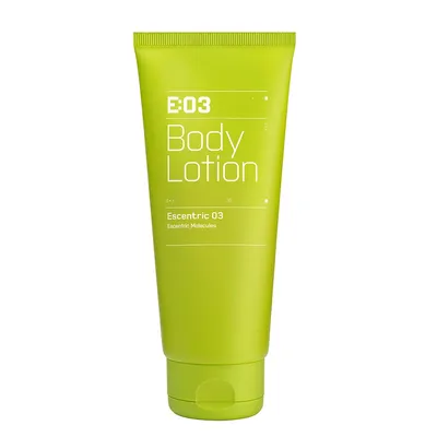 Escentric Molecules Escentric 03