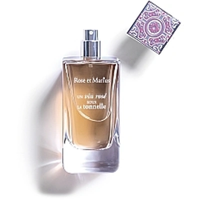 Rose et Marius Un Vin Rose Sous La Tonnelle